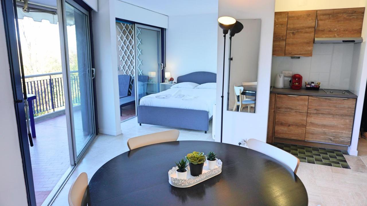 Residence Islette Du Riou Avec Piscine By Palmazur มองเดอลิเยอลานาปูล ภายนอก รูปภาพ